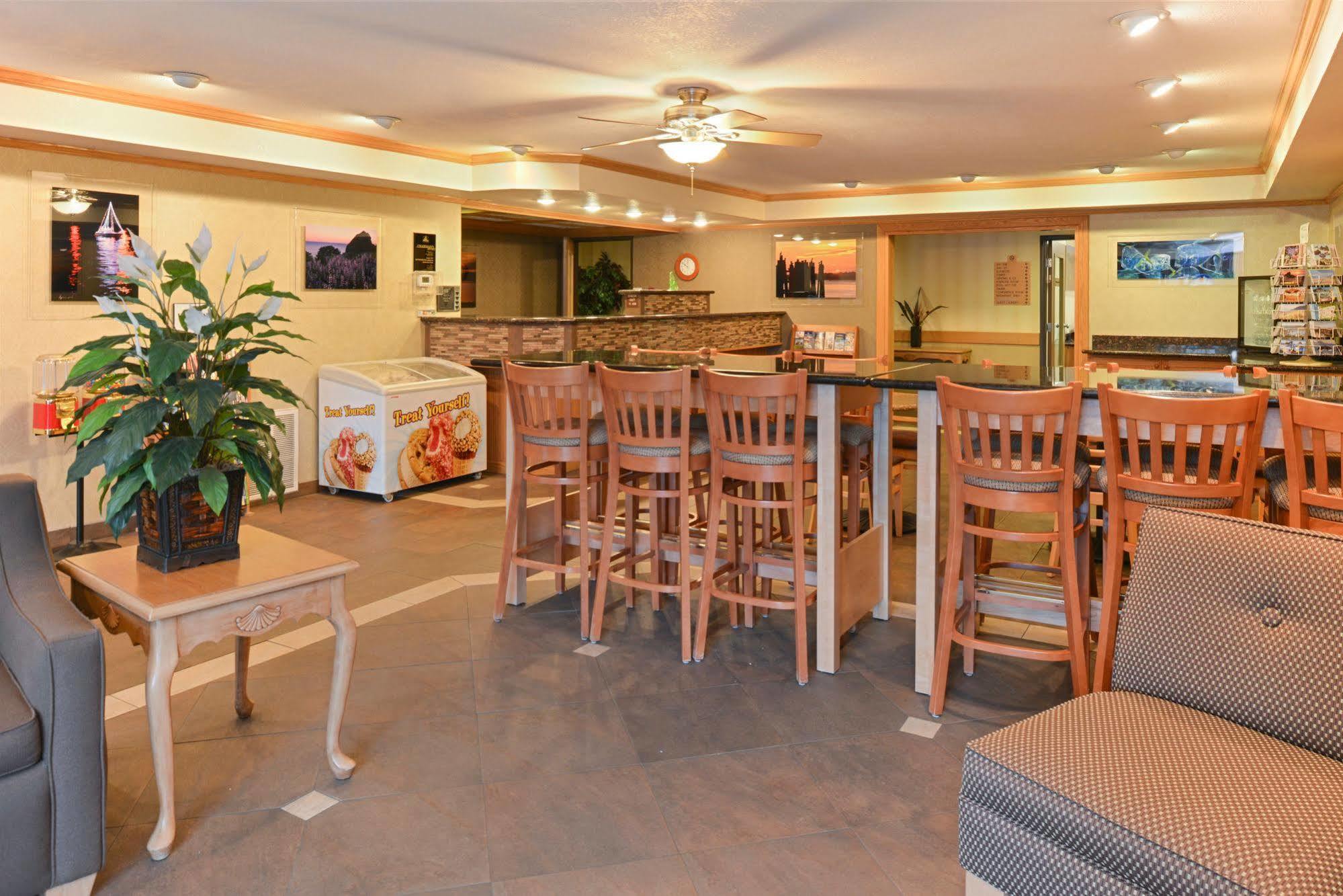 לינקולן סיטי Best Western Plus Landmark Inn מראה חיצוני תמונה